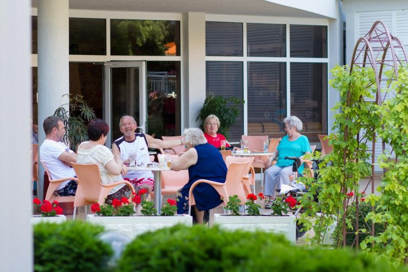 Парк Хотел Мадара - Снимка 1