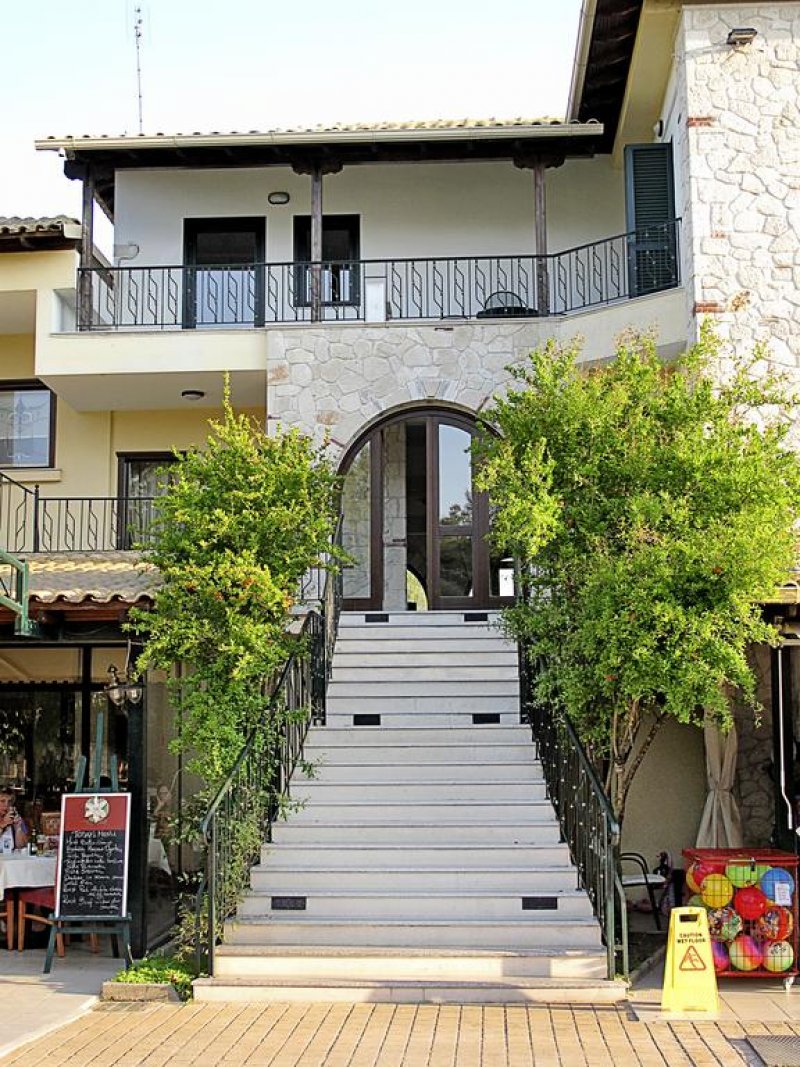 Lesse Hotel - Снимка 9