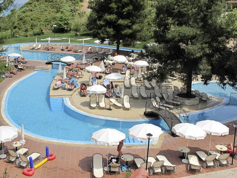 Lesse Hotel - Снимка 8
