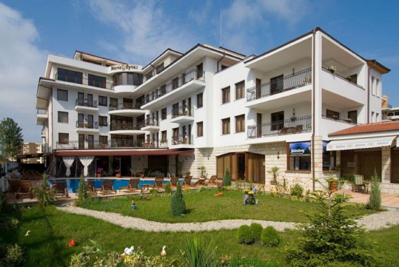 Вила Мария Ревас - Снимка 1