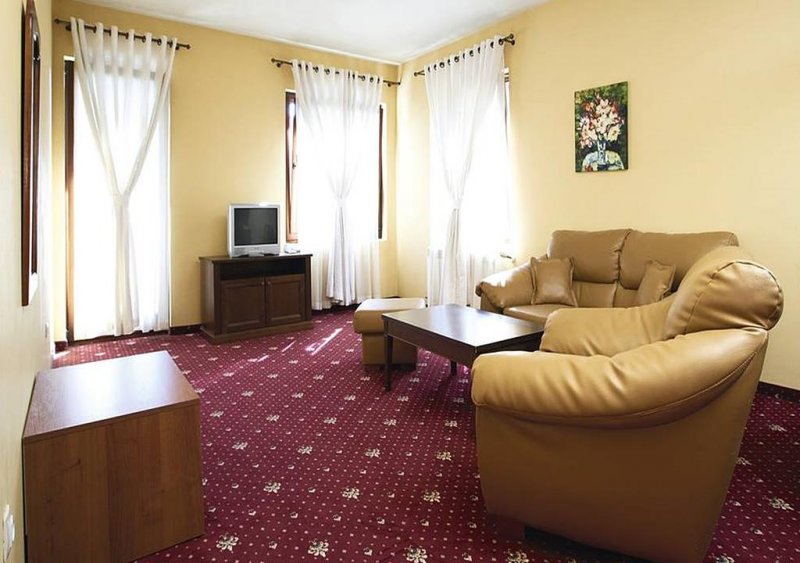 Вила Мария Ревас - Снимка 9