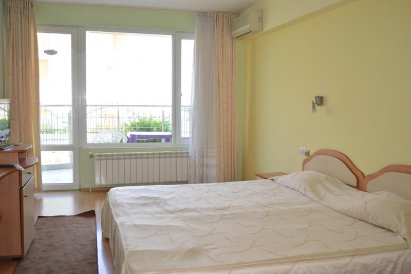 Семеен хотел Корал - Снимка 1