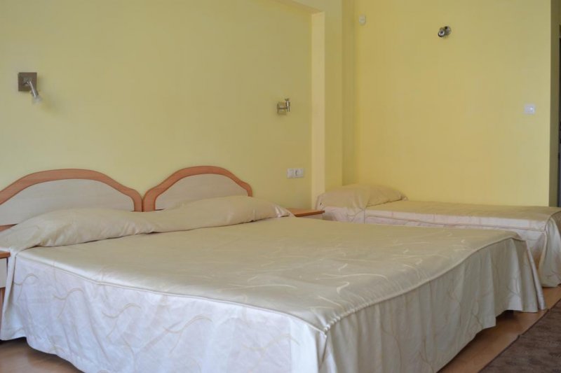 Семеен хотел Корал - Снимка 9