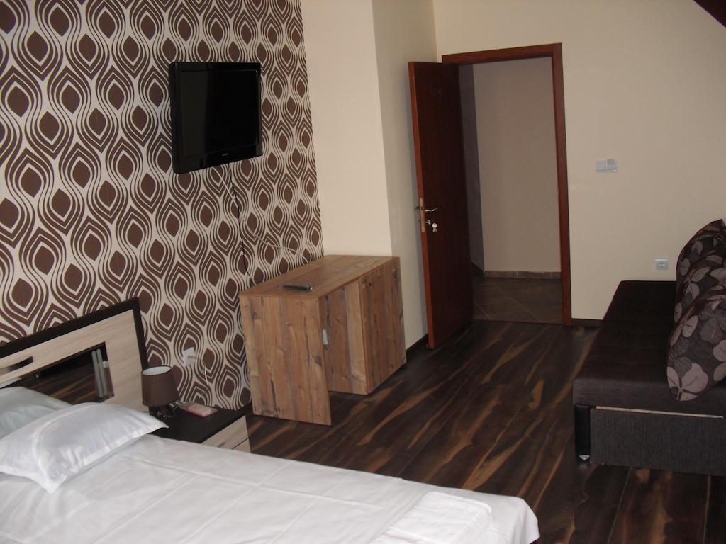 3 нощувки на човек в Семеен хотел Малибу, Черноморец - Снимка 37