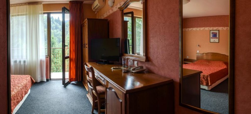 Хотел Кипарис Алфа - Снимка 2