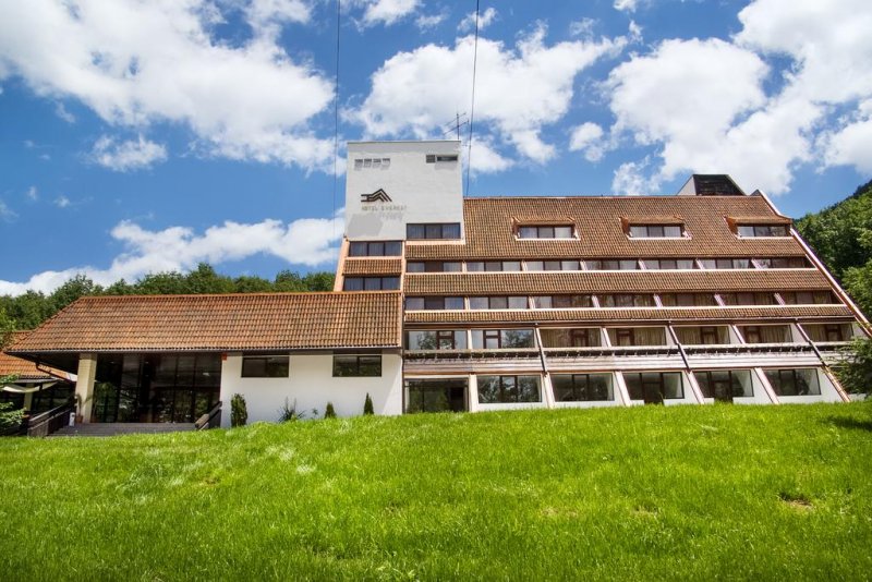 Хотел Еверест - Снимка 0