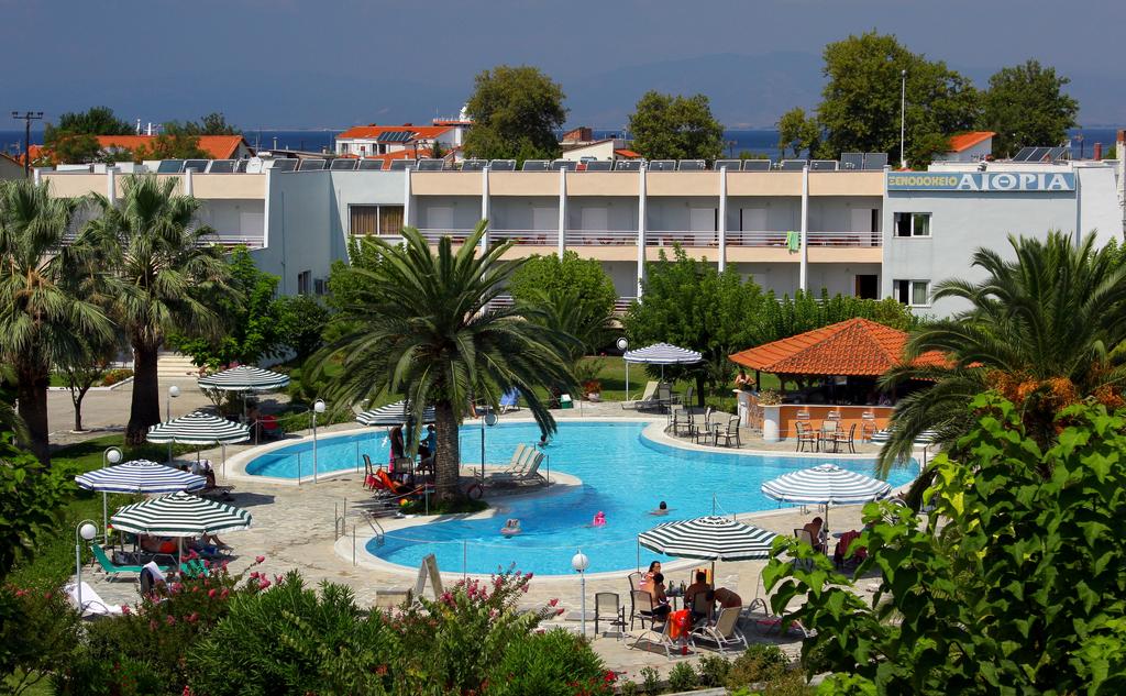 Ранни резервации: 3 нощувки със закуски в хотел Aethria 3*, о.Тасос, Гърция през Май и Юни! - Снимка 