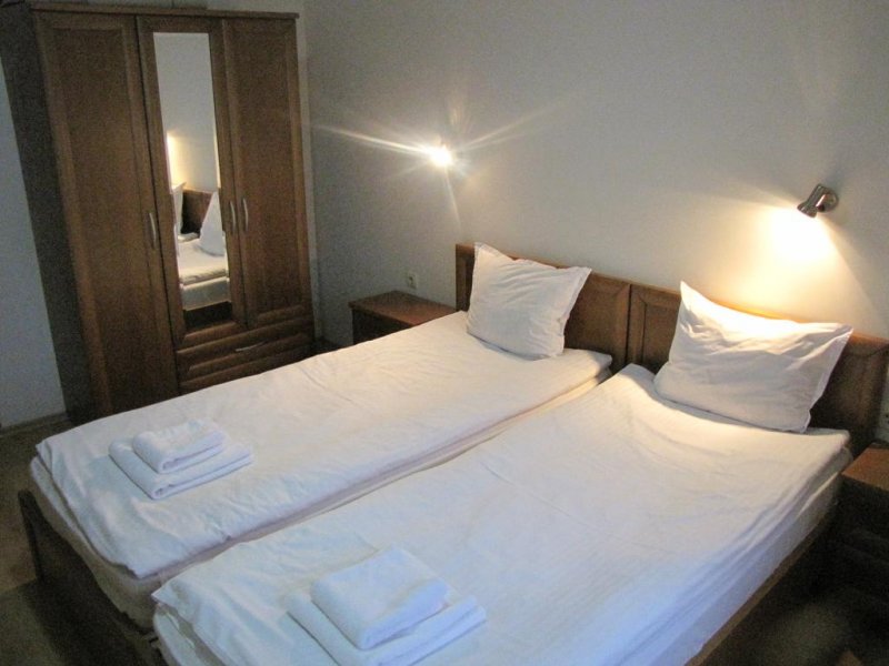 Еделвайс Инн - Снимка 9