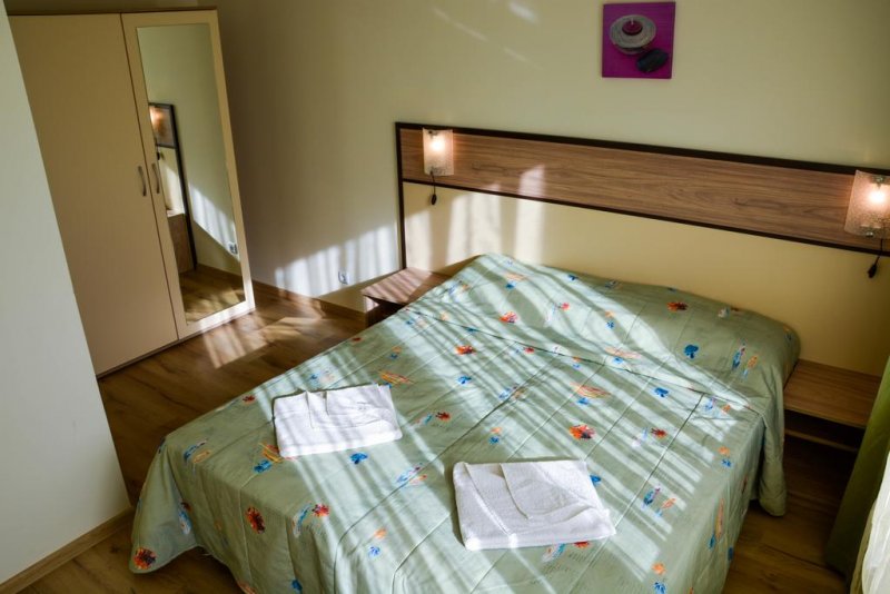 Апартаменти Голдън Хаус - Снимка 4