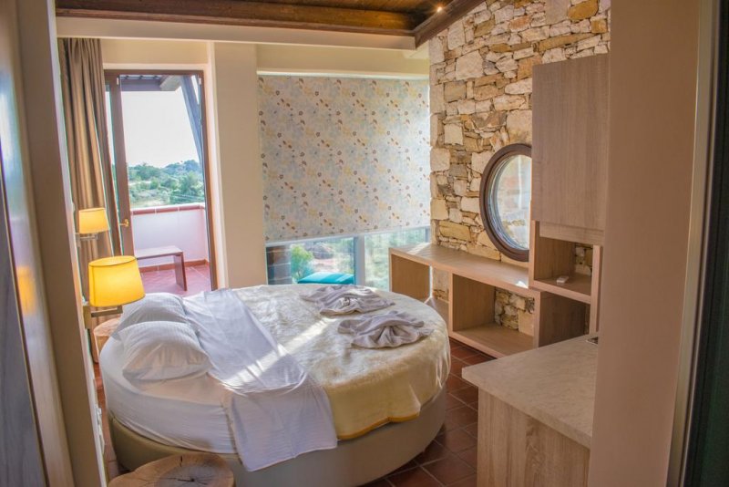 Kallisti Hotel - Снимка 1