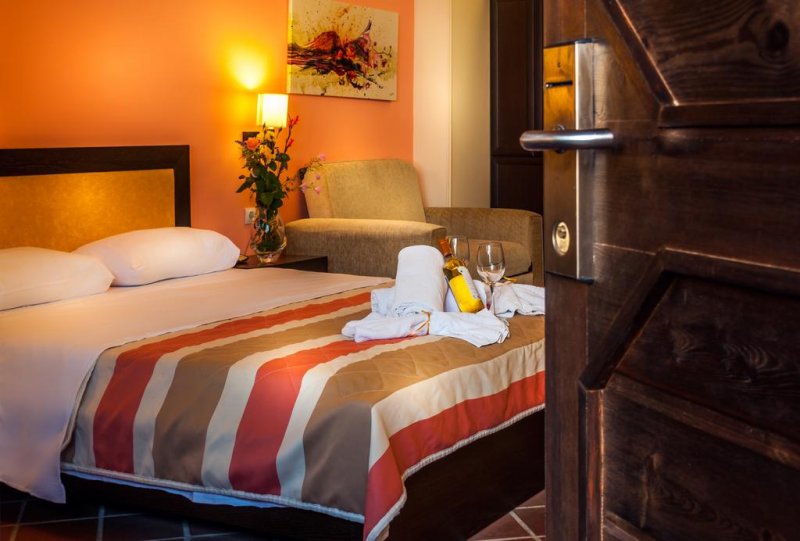 Kallisti Hotel - Снимка 2