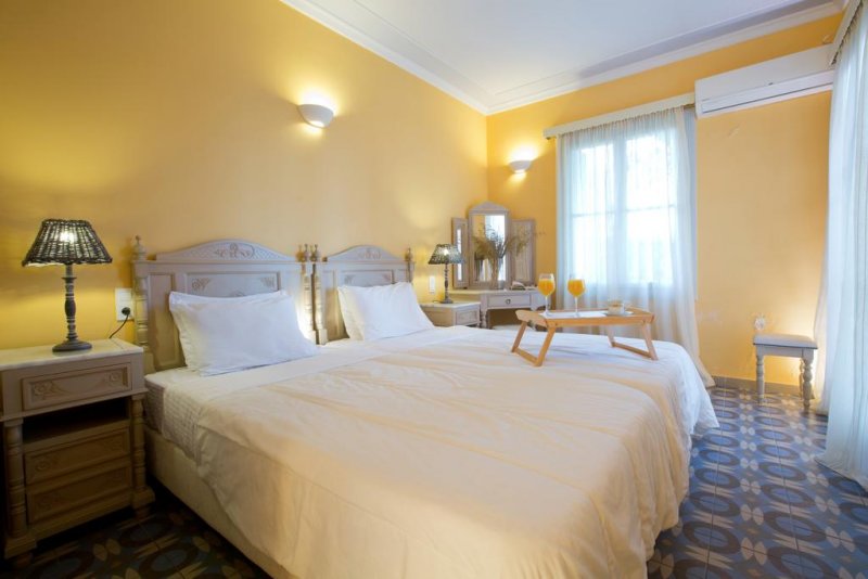 Red Tower Hotel - Снимка 3