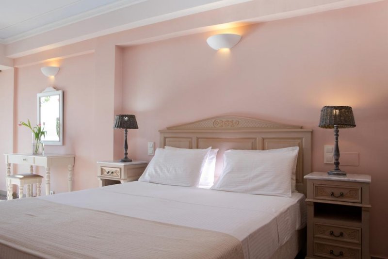 Red Tower Hotel - Снимка 8