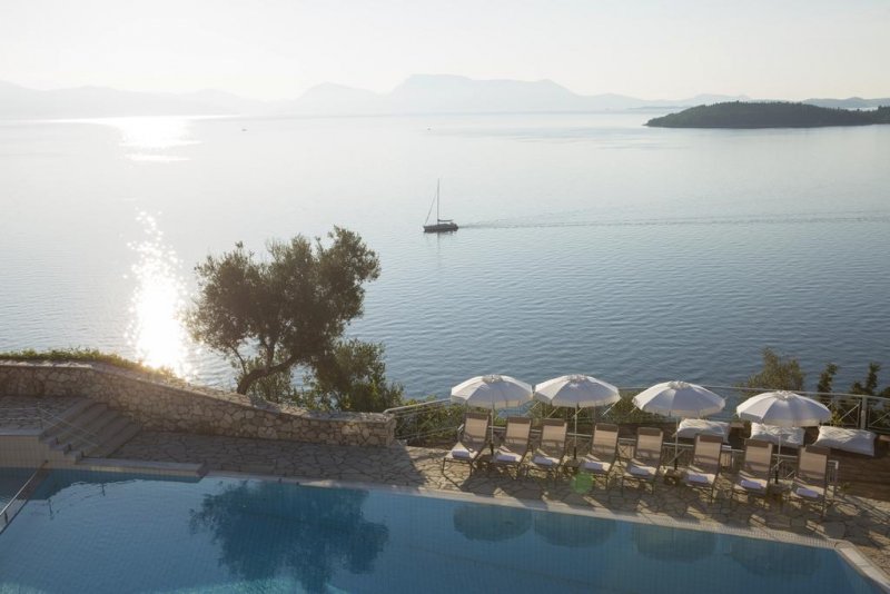 Red Tower Hotel - Снимка 5