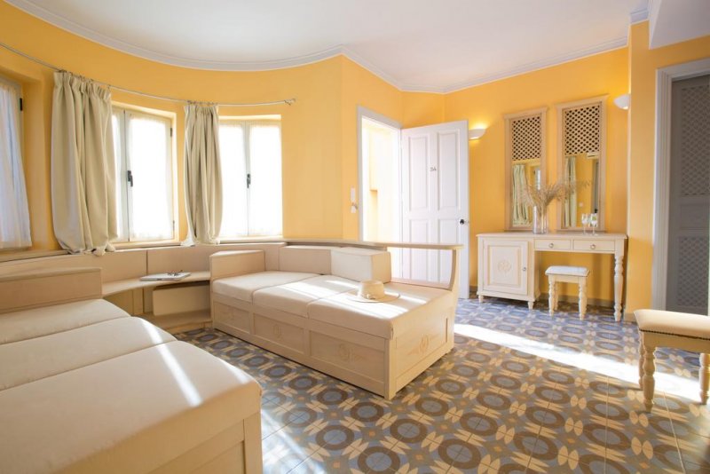 Red Tower Hotel - Снимка 10