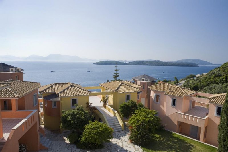 Red Tower Hotel - Снимка 3