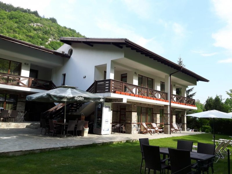 Къщи за гости Релакс - Снимка 2