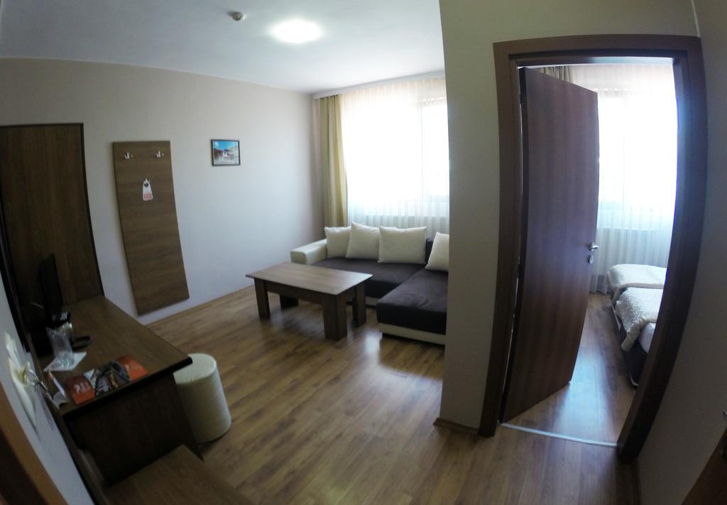 Нощувка на човек със закуска + релакс зона в СПА хотел Ивелия, с. Дъбница, край Огняново - Снимка 13