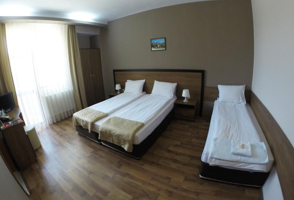 Нощувка на човек със закуска + релакс зона в СПА хотел Ивелия, с. Дъбница, край Огняново - Снимка 27