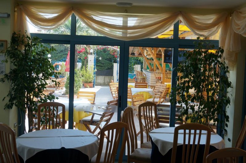 Хотел Бора Бора - Снимка 2