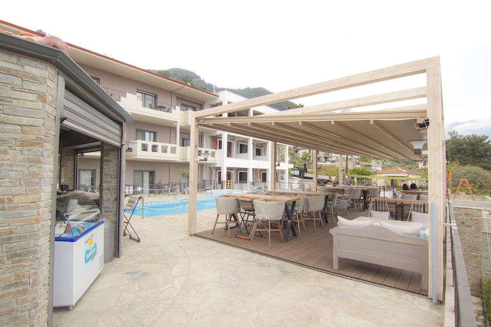 Почивка на Скала Потамиас, о.Тасос! Нощувка закуска и вечеря + басейн в хотел Ntinas, Гърция! - Снимка 7