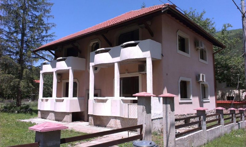 Къща за гости Костина - Снимка 10