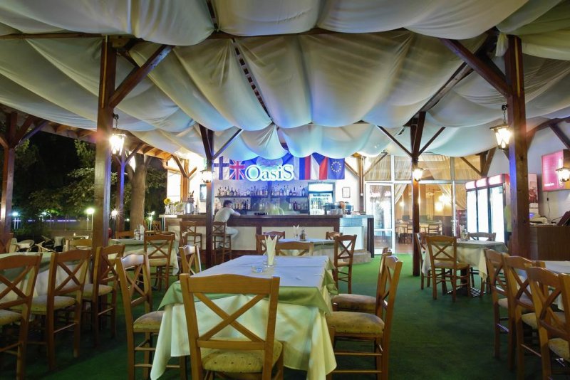 Парк Хотел Оазис - Снимка 8