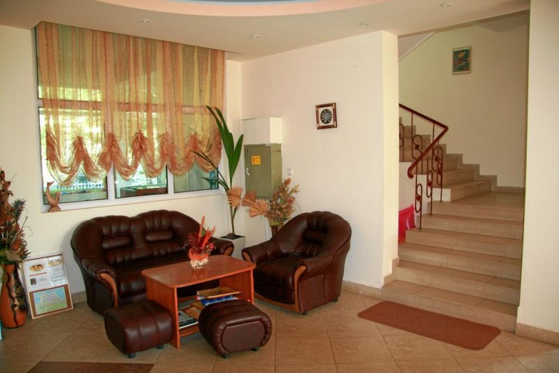 Хотел Лотос - Снимка 1