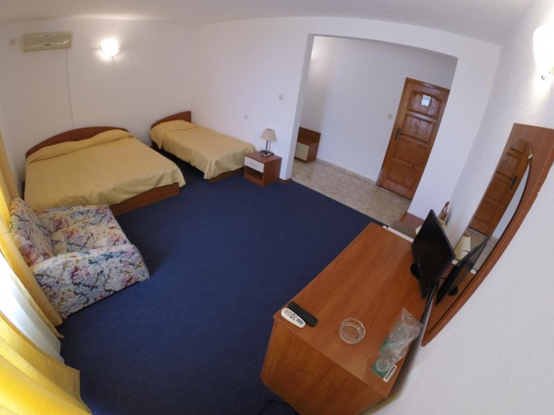 Хотел Лотос - Снимка 8