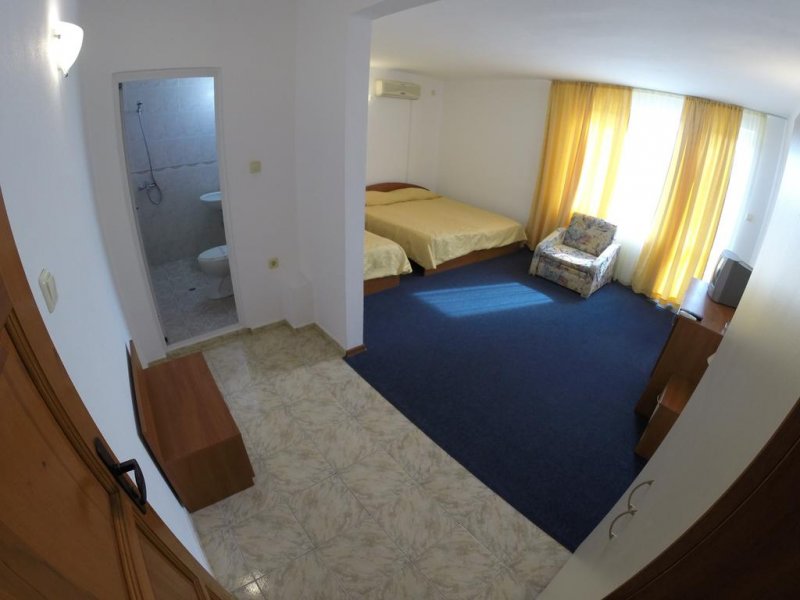 Хотел Лотос - Снимка 10