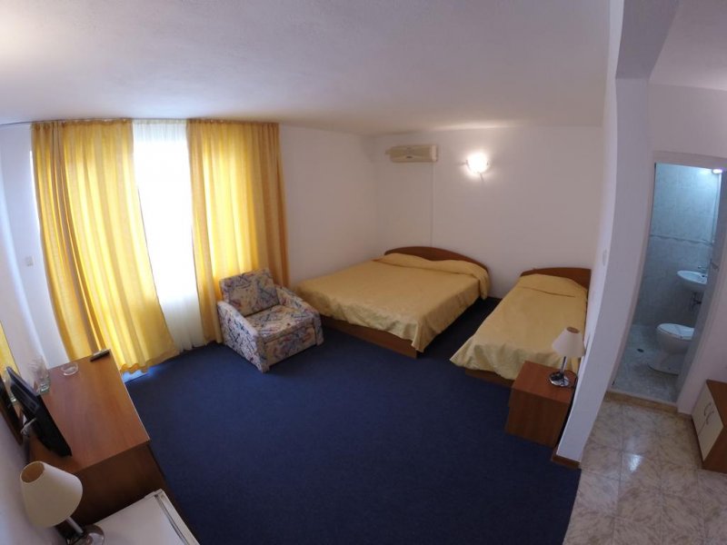 Хотел Лотос - Снимка 4