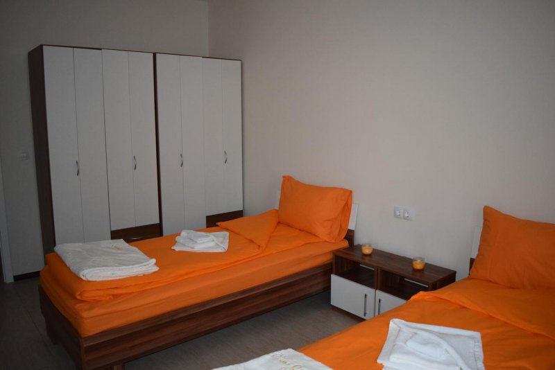 Чичо Томовата Колиба - Снимка 8