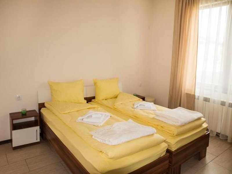 Чичо Томовата Колиба - Снимка 11