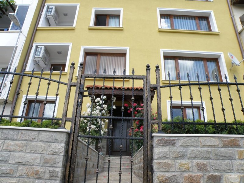 Апартаменти за гости Калоян - Снимка 0