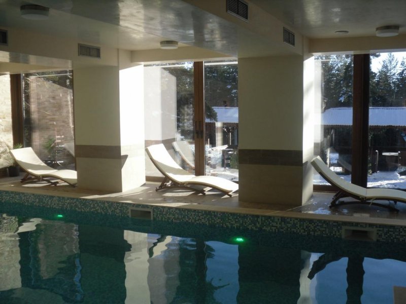 Хотел Бор - Снимка 1