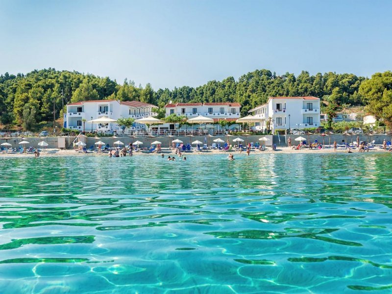 Dolphin Beach Hotel - Снимка 0