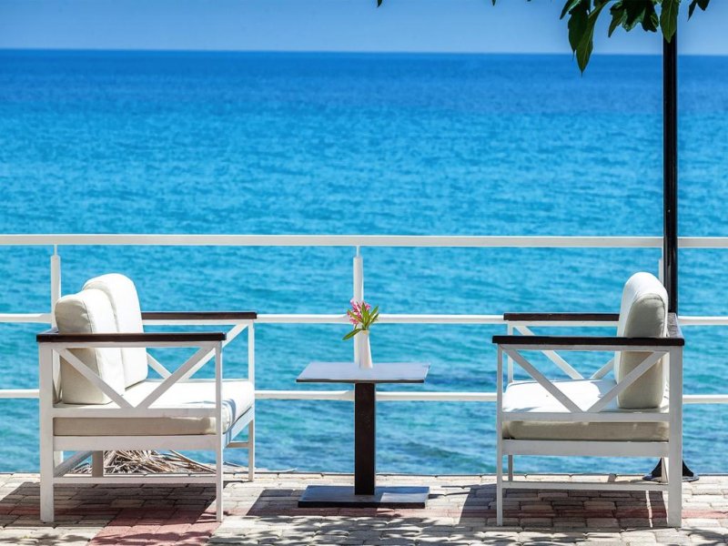 Dolphin Beach Hotel - Снимка 10