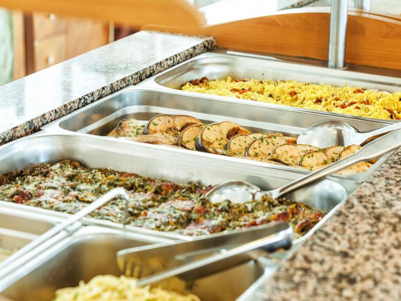 Dolphin Beach Hotel - Снимка 10