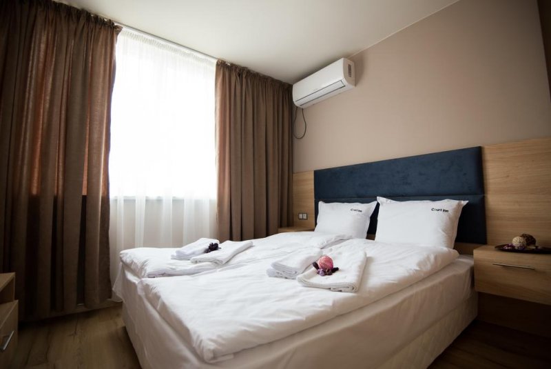 Хотел Корт Ин - Снимка 8