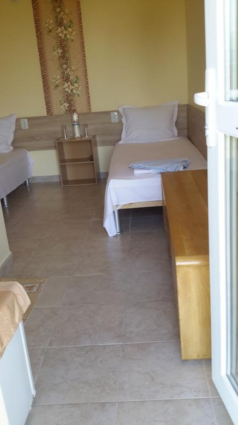 Ваканционна къща Бряста - Снимка 3