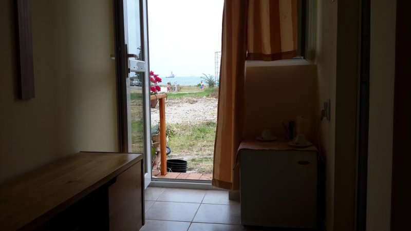 Ваканционна къща Бряста - Снимка 2