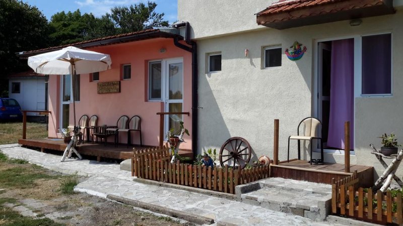 Ваканционна къща Бряста - Снимка 4