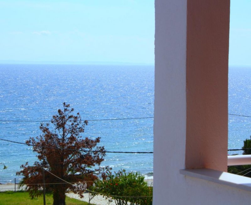 Summer House - Снимка 3