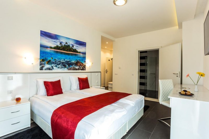 Комплекс Европа - Снимка 1