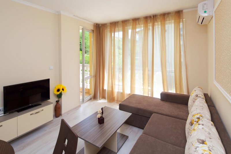 Апартаменти Вила Сардиния - Снимка 1