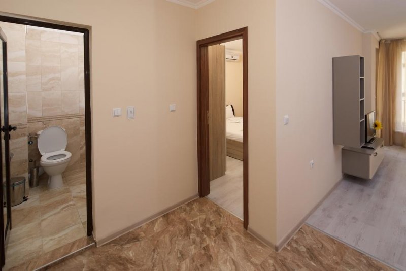 Апартаменти Вила Сардиния - Снимка 8