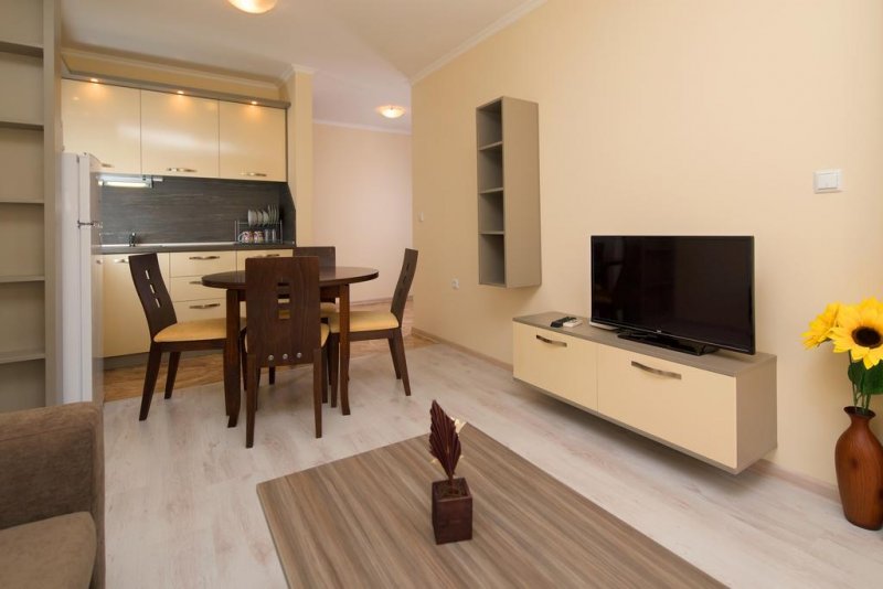 Апартаменти Вила Сардиния - Снимка 10