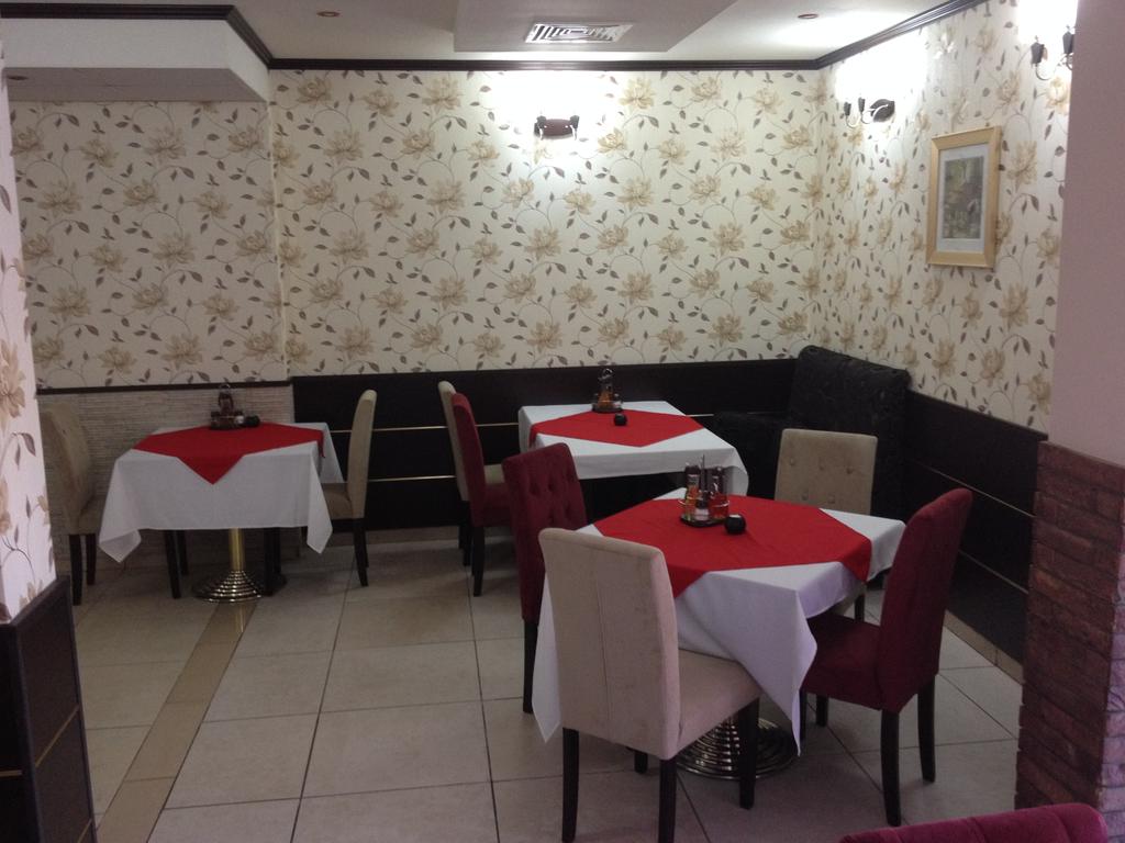 Нощувка със закуска и вечеря* в хотел Елена, Велико Търново - Снимка 34