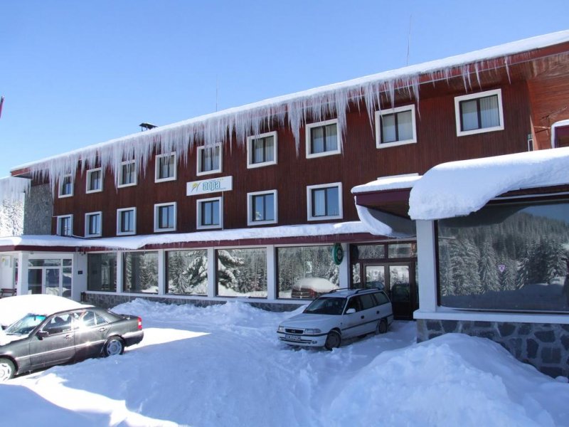 Хотел Зора - Снимка 0