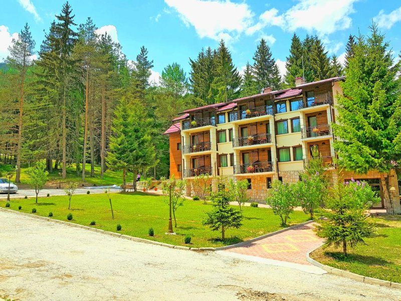 Хотел Мерджан - Снимка 0